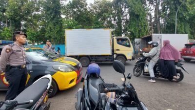 Antisipasi Aksi Kejahatan, Personel Sat Samapta Polres Ciamis Giat Himbauan Kamtibmas di Pasar Manis Ciamis