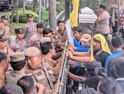 Harga Beras Naik, PMII Ciamis Geruduk Kantor Bupati