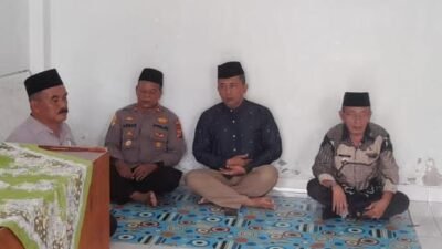 Cipta Kondisi, Polsek Cipaku Polres Ciamis Giat Safari Ramadhan 1445 H di Madrasah Arrahman Desa Buniseuri