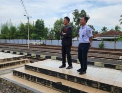 Bupati Herdiat Pantau Stasiun Kereta Ciamis Pastikan Kelancaran Arus Mudik di Ciamis