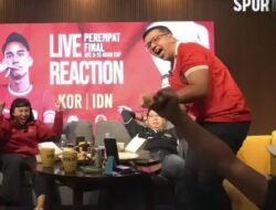 Timnas Lolos Semifinal, Ekspresi Bengong Bung Towel Jadi Gorengan Netizen