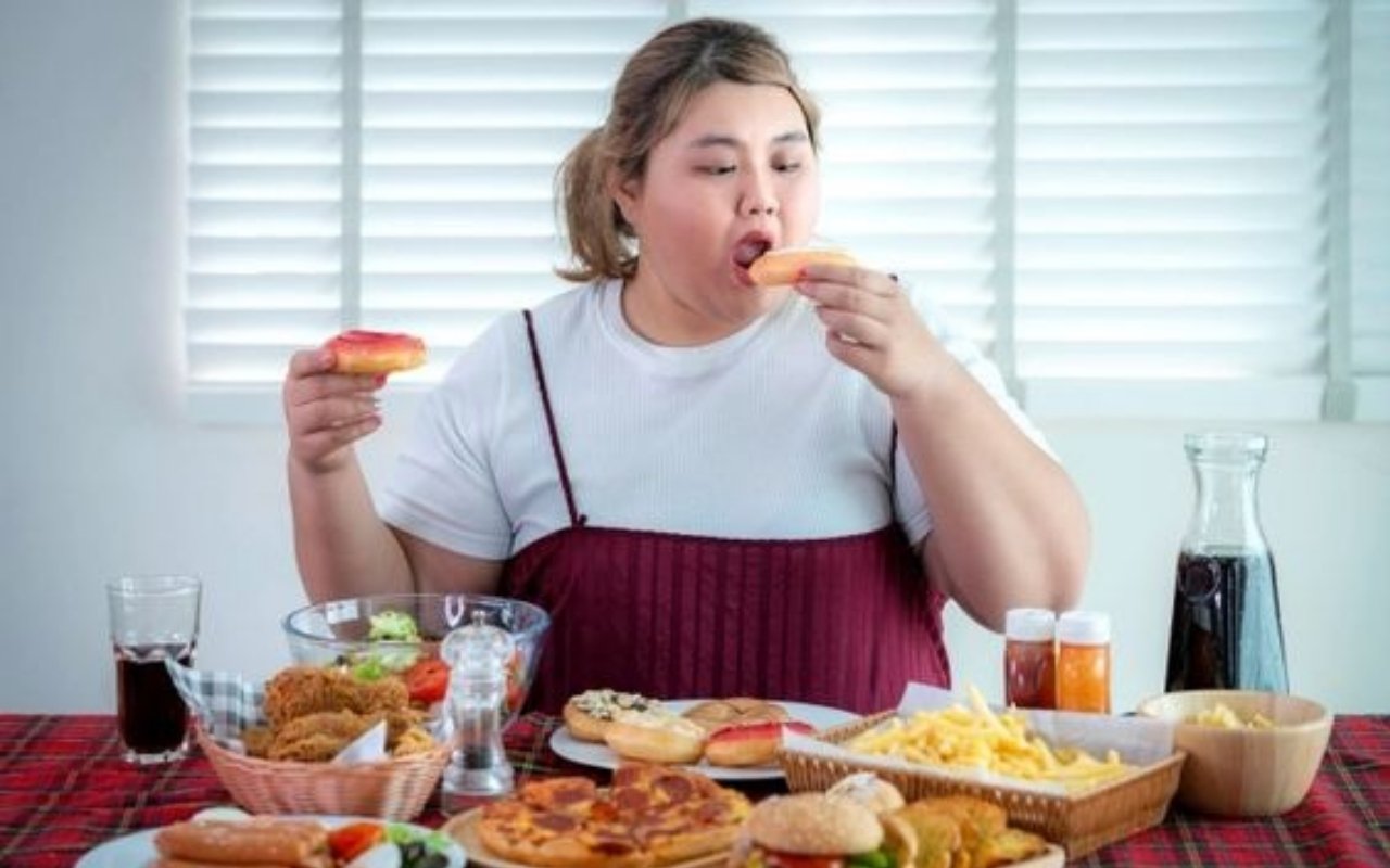 Binge Eating Disorder, Gejala dan Pengobatan