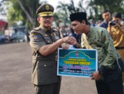 Pj Bupati Ciamis Serahkan Bantuan pada Upacara Hari Kebangkitan Nasional ke-116