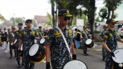 Marching Band Gita Satya Bahari dan Liong AKMI Suaka Bahari Cirebon Meriahkan Galuh Ethnic Carnival 2024