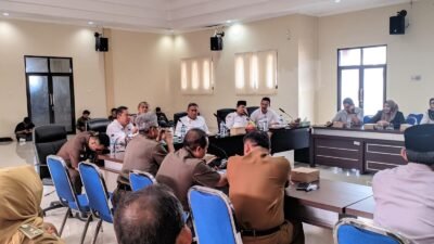 Bawaslu Ciamis mengadakan rapat koordinasi lintas sektor untuk memetakan kerawanan Pilkada Serentak 2024. Foto/dok. berandaperistiwa