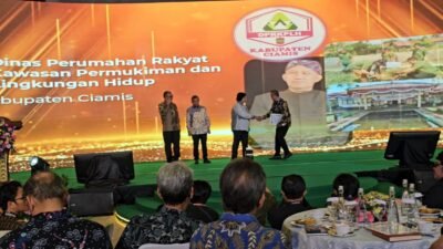 Pemkab Ciamis melalui DPRKPLH meraih penghargaan Adi Niti 2024 dari Kemen LHK-RI/foto: ist