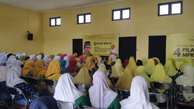 Anggota DPR RI, Agun Gunandjar Sudarsa, menggelar sosialisasi 4 Pilar MPR RI di Ciamis. (Foto: Istimewa)