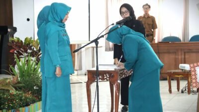 Pengukuhan Ketua TP PKK dan Tim Pembina Posyandu Kabupaten Ciamis, serta pelantikan Ketua Tim Pembina Posyandu Kecamatan se-Kabupaten Ciamis untuk masa bakti 2025-2030. (Foto: Istimewa)