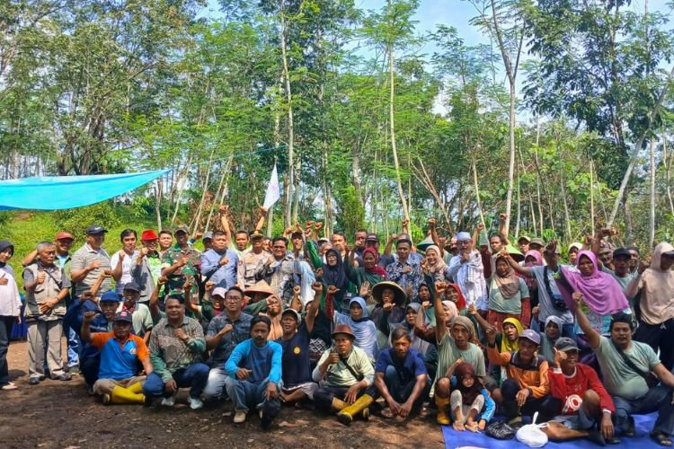 HGU Habis, Petani Bergerak! Dalijo Siap Pasang Badan. (Foto: Ist)