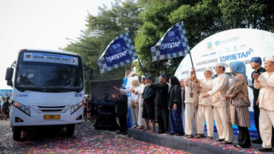 Pemerintah Provinsi (Pemprov) Banten mendukung inovasi kemudahan akses transportasi ke kawasan wisata Baduy dengan program tarif Rp1 untuk perjalanan bus DAMRI rute Terminal Pakupatan Kota Serang menuju Terminal Ciboleger.