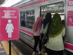 Kontroversial! Usulan Gerbong Wanita Dipindah ke Tengah KRL Dikritik, Pengamat: “Ngaco dan Tak Menyentuh Masalah Utama”