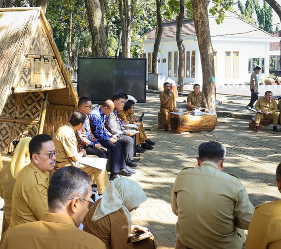 Andra Soni Minta OPD Banten Gerak Cepat Tangani Keluhan Warga dan Perkuat Layanan Publik