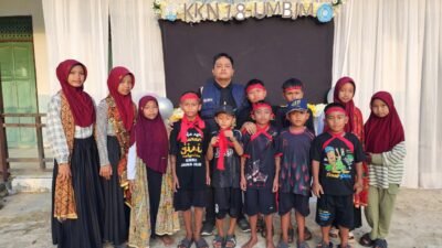 Budaya Banua Bangkit dari Desa Sungai Telan: KKN UMBJM Hidupkan Tari Tradisional dan Kuntau untuk Generasi Muda
