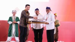 Golok Pusaka Diserahkan ke Menpora, Banten Perkuat Pencalonan Tuan Rumah PON 2032