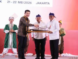 Golok Pusaka Banten Diserahkan ke Menpora, Jadi Simbol Dukungan Banten Tuan Rumah PON 2032